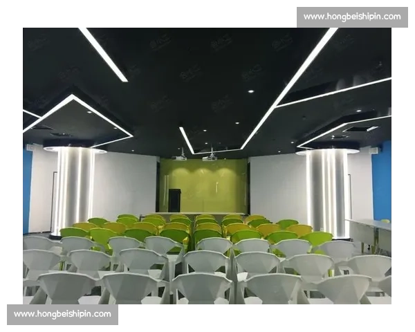 创新思维与商业模式碰撞赛事路演全景展示 创新思维与商业模式碰撞赛事路演全景展示