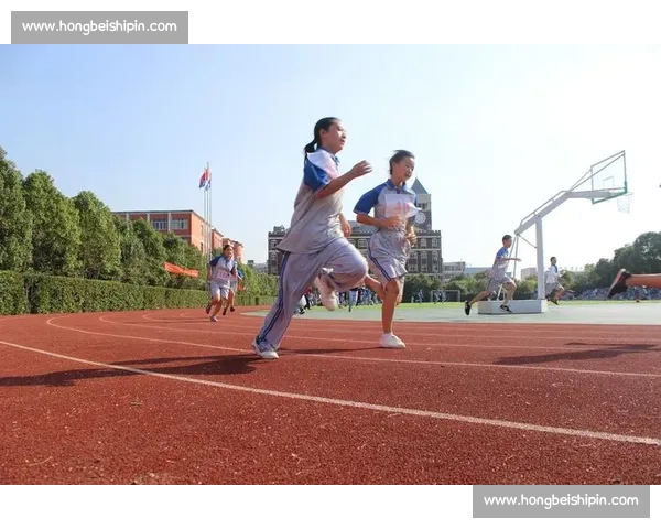 在长跑比赛中超越第二名的瞬间与背后的心理博弈分析